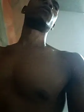 Snapshot of MAXIMO_JHONS chatting on 10/08/25, 03:04 MAXIMO JHONS online show from 10/08/25, 03:04