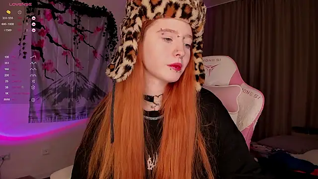 ScarletRos3 online show from 12/04/24, 03:21