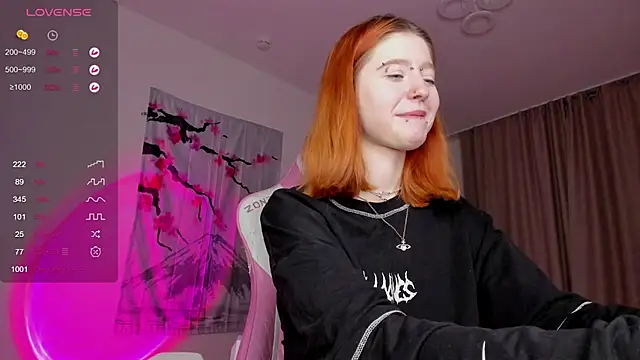 ScarletRos3 online show from 12/26/24, 04:47