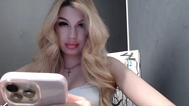 Snapshot of Your_Jessy chatting on 06/19/26, 12:31 Your Jessy online show from 06/19/26, 12:31