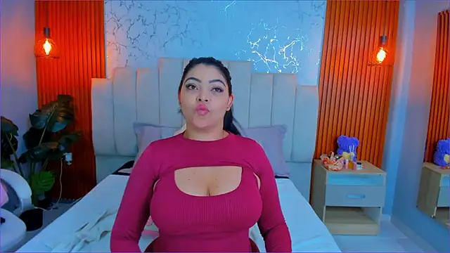 Snapshot of EmaBakker chatting on 03/27/26, 07:03 EmaBakker online show from 03/27/26, 07:03