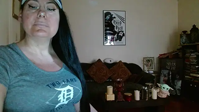 mandaloriangirls online show from 04/17/26, 06:00