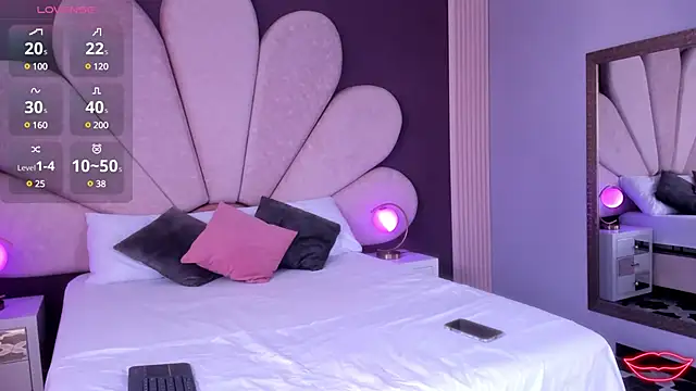 JulietaCheerr online show from 02/18/25, 02:16