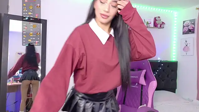 Snapshot of JulietaCheerr chatting on 04/15/26, 01:51 JulietaCheerr online show from 04/15/26, 01:51