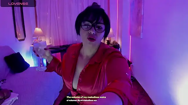 Snapshot of Venus_R0se chatting on 04/12/26, 10:59 Venus R0se online show from 04/12/26, 10:59