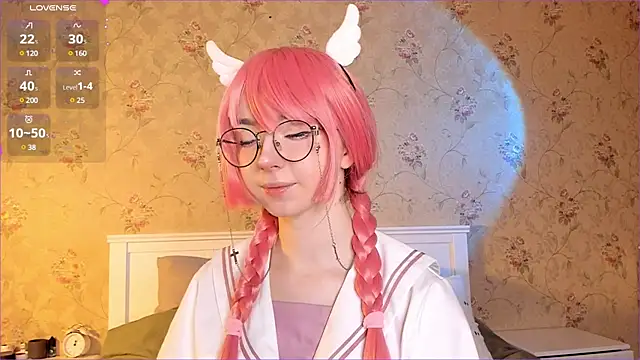 Nora Failure online show from 12/09/24, 04:56