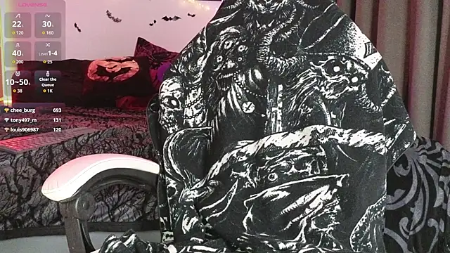 Snapshot of Devil_s_bride chatting on 04/10/26, 05:50 Devil s bride online show from 04/10/26, 05:50