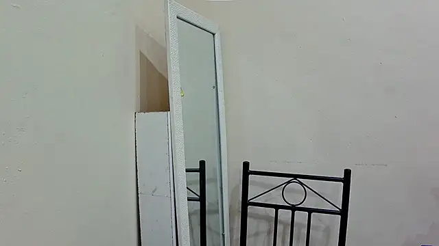 Snapshot of GoddessLorenaTheeSiren chatting on 03/04/25, 03:59 GoddessLorenaTheeSiren online show from 03/04/25, 03:59