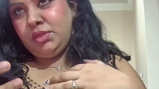 Snapshot of GoddessLorenaTheeSiren chatting on 03/21/25, 12:40 GoddessLorenaTheeSiren online show from 03/21/25, 12:40