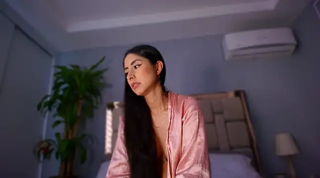 auroracaruso11 online show from 01/26/25, 08:56