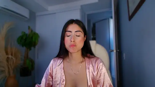 auroracaruso11 online show from 09/28/25, 09:53