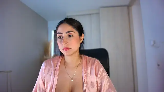 Snapshot of auroracaruso11 chatting on 07/15/26, 06:46 auroracaruso11 online show from 07/15/26, 06:46