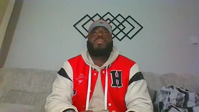 Snapshot of Stayinalive1992 chatting on 01/19/26, 02:04 Stayinalive1992 online show from 01/19/26, 02:04