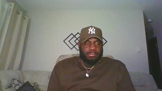 Snapshot of Stayinalive1992 chatting on 02/01/26, 04:11 Stayinalive1992 online show from 02/01/26, 04:11