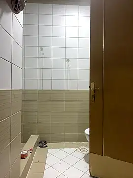 Layla-daloua online show from 01/07/26, 11:51