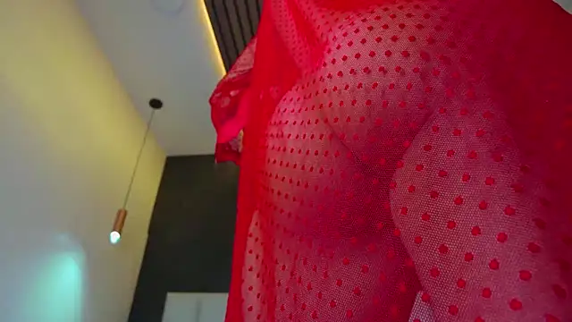 ParisFox  online show from 02/12/25, 10:37