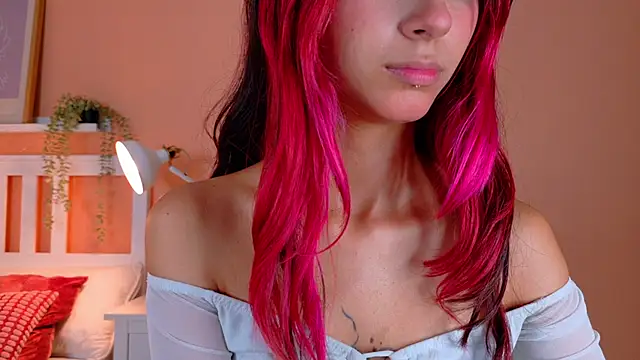 ParisFox  online show from 09/23/25, 12:08