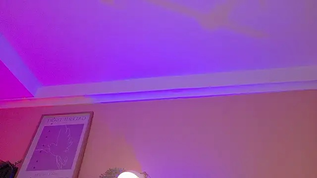 ParisFox  online show from 02/26/26, 08:52