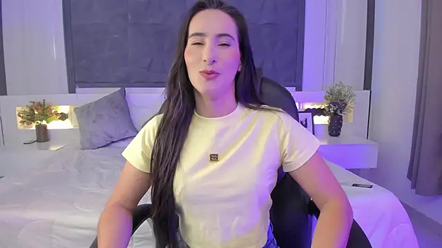 SaraGomez1 online show from 03/01/26, 04:20