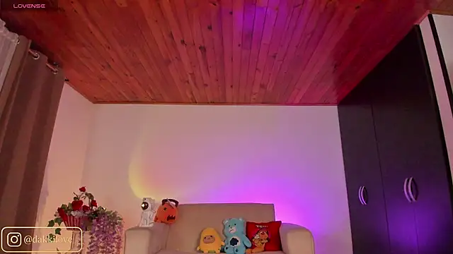 Snapshot of DAKOTA_LOVEE chatting on 03/07/26, 06:21 DAKOTA LOVEE online show from 03/07/26, 06:21