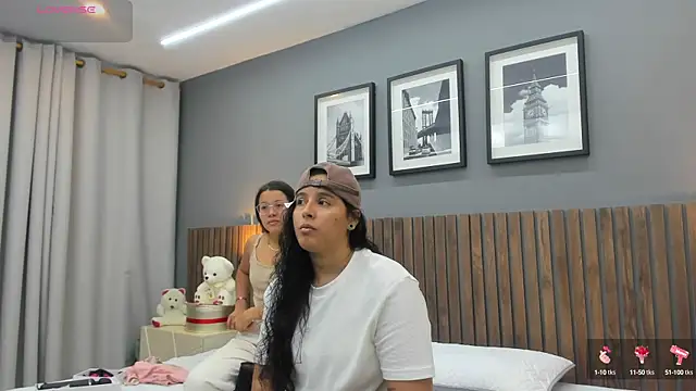 Snapshot of Dilan_y_Mia chatting on 01/13/25, 01:28 Dilan y Mia online show from 01/13/25, 01:28