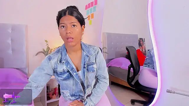 NiaBlanco online show from 01/09/26, 05:26