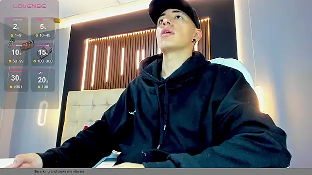 Snapshot of Lobo_17_ chatting on 03/04/26, 03:34 Lobo 17 online show from 03/04/26, 03:34