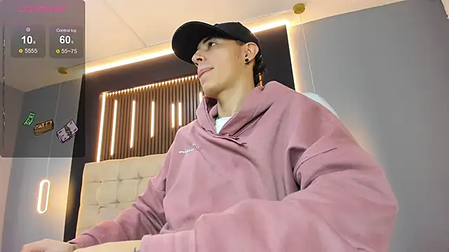 Snapshot of Lobo_17_ chatting on 03/28/26, 03:50 Lobo 17 online show from 03/28/26, 03:50