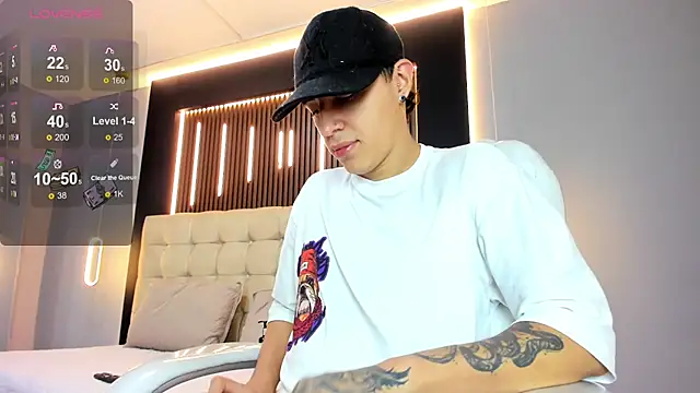 Snapshot of Lobo_17_ chatting on 04/17/26, 03:42 Lobo 17 online show from 04/17/26, 03:42