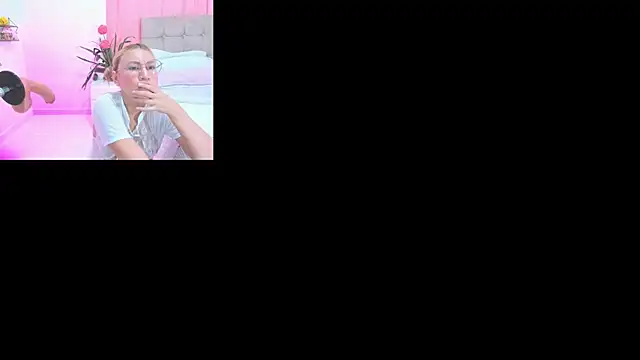 Annaraquel  online show from 10/10/25, 02:32