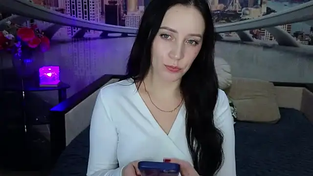 Snapshot of MonikaSweetXXX chatting on 03/18/25, 12:05 MonikaSweetXXX online show from 03/18/25, 12:05