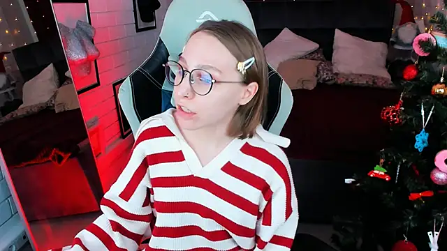 AphexQueen online show from 12/17/24, 04:21