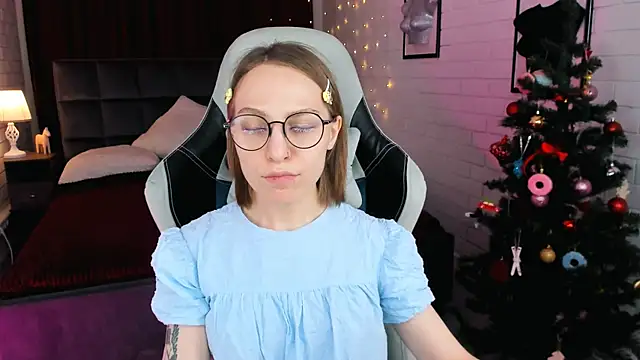 AphexQueen online show from 12/21/24, 01:10