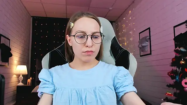 AphexQueen online show from 12/21/24, 07:16