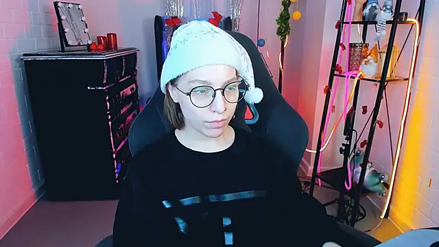 AphexQueen online show from 12/25/24, 06:19