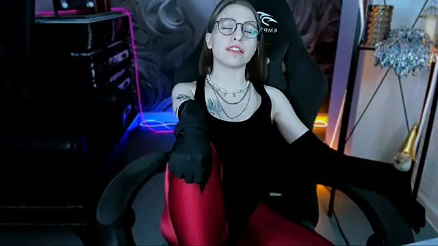 AphexQueen online show from 01/24/25, 03:24