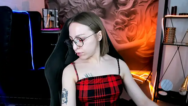 AphexQueen online show from 01/30/25, 09:15