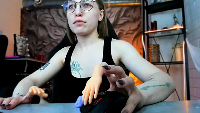 AphexQueen online show from 02/03/25, 04:10