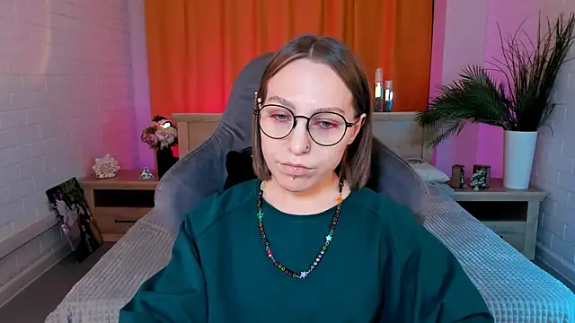 AphexQueen online show from 02/06/25, 01:21