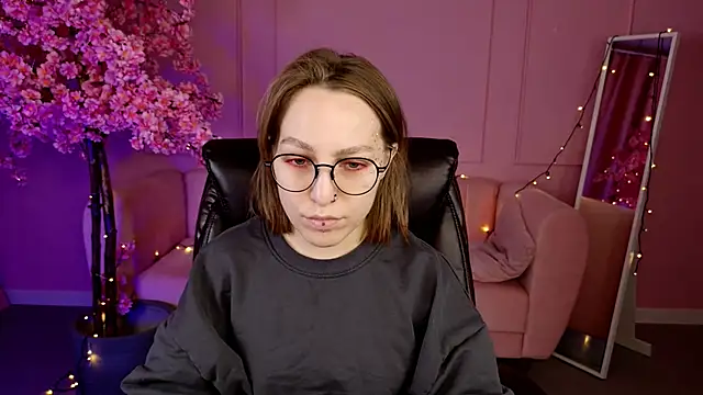 AphexQueen online show from 03/07/25, 01:18