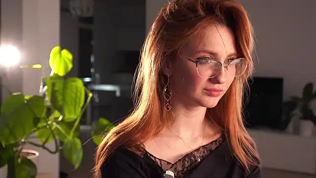 EsmaCrumbley online show from 04/02/26, 05:16