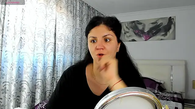 Snapshot of MyaBigBoobs chatting on 01/27/25, 12:26 MyaBigBoobs online show from 01/27/25, 12:26