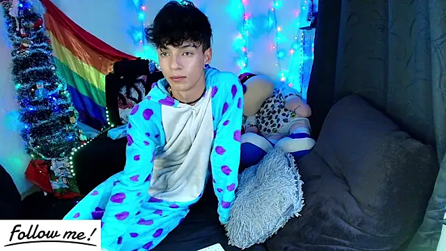 twink sebas  online show from 12/29/24, 10:03