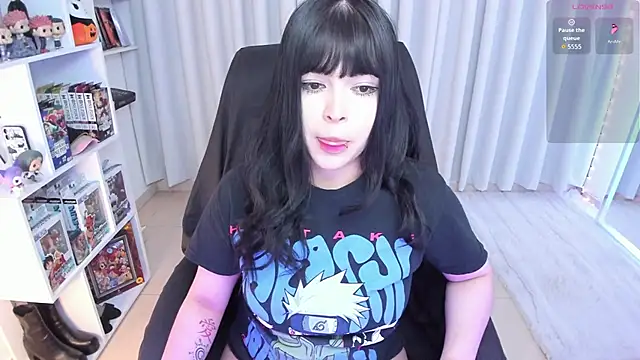 Snapshot of misshoneyxxx chatting on 10/02/25, 04:19 misshoneyxxx online show from 10/02/25, 04:19