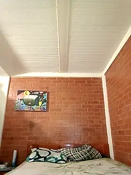 Snapshot of johan70sexy chatting on 10/04/25, 07:56 johan70sexy online show from 10/04/25, 07:56