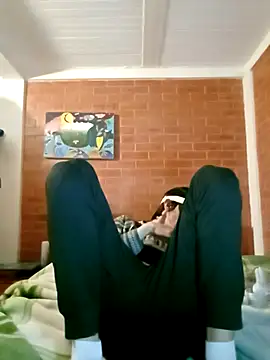 Snapshot of johan70sexy chatting on 10/24/25, 06:43 johan70sexy online show from 10/24/25, 06:43