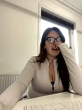 Miss Stassi online show from 12/09/24, 09:06