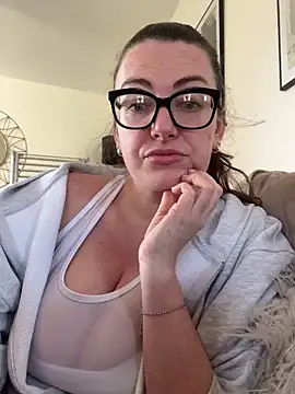 Miss Stassi online show from 03/02/25, 09:10