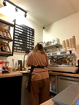 Snapshot of cinnabon_ chatting on 11/06/25, 02:51 cinnabon online show from 11/06/25, 02:51