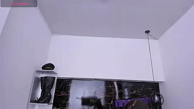 Snapshot of Kathia_Armstrong chatting on 01/13/25, 12:35 Kathia Armstrong online show from 01/13/25, 12:35